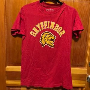 Juniors Harry Potter World Gryffindor Shirt S